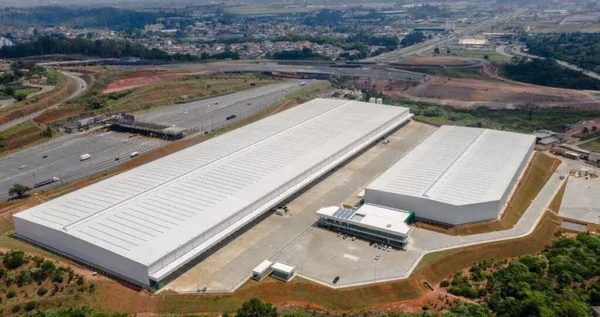 Barracão / Galpão / Depósito para alugar na Estrada Adília Barbosa Neves, Centro Industrial de Arujá, Arujá