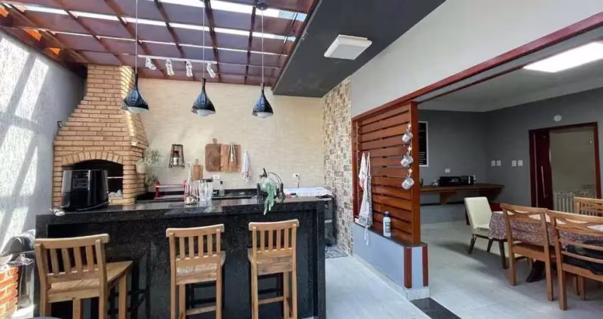 Sobrado mobiliado com 3 suítes, espaço gourmet e home cinema em jardim bela vista, santo andré
