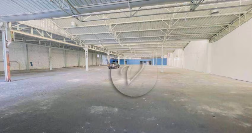 Galpão com 3.600m² para locação na Vila Pires em Santo André!