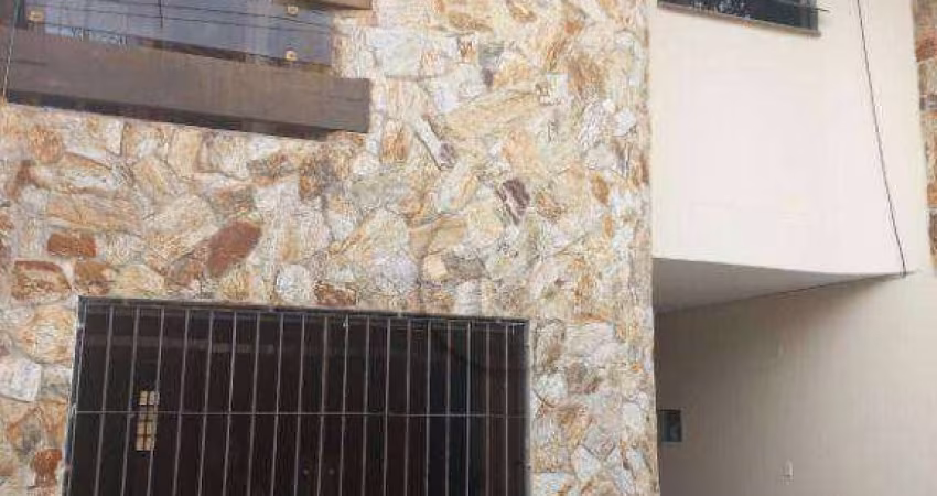Sobrado à venda, 275 m² por R$ 750.000,00 - Vila Eldízia - Santo André/SP