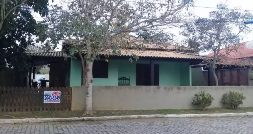Casa em condomínio á venda, Praia do Siqueira, Cabo Frio.