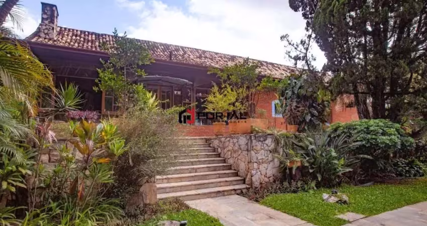 Casa em condomínio fechado com 5 quartos à venda na Estrada Fazendinha, 1, Pousada dos Bandeirantes, Carapicuíba