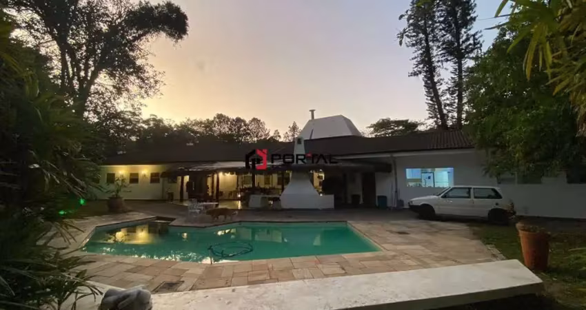 Casa em condomínio fechado com 7 quartos para alugar na Paulicéia, 4, Chácara Granja Velha, Cotia