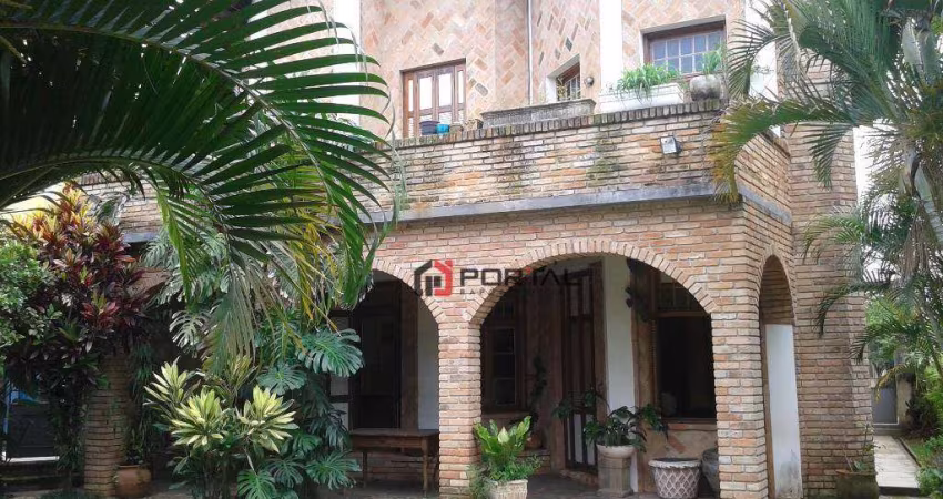 Casa com 4 dormitórios à venda, 307 m² por R$ 1.450.000,00 - Granja Viana - Jandira/SP