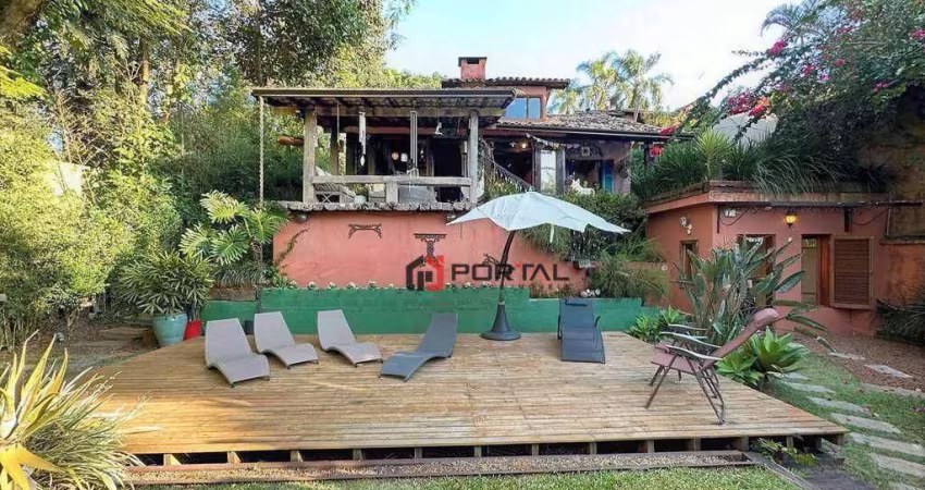 Casa com 5 dormitórios à venda, 334 m² por R$ 2.500.000,00 - Granja Viana - Cotia/SP