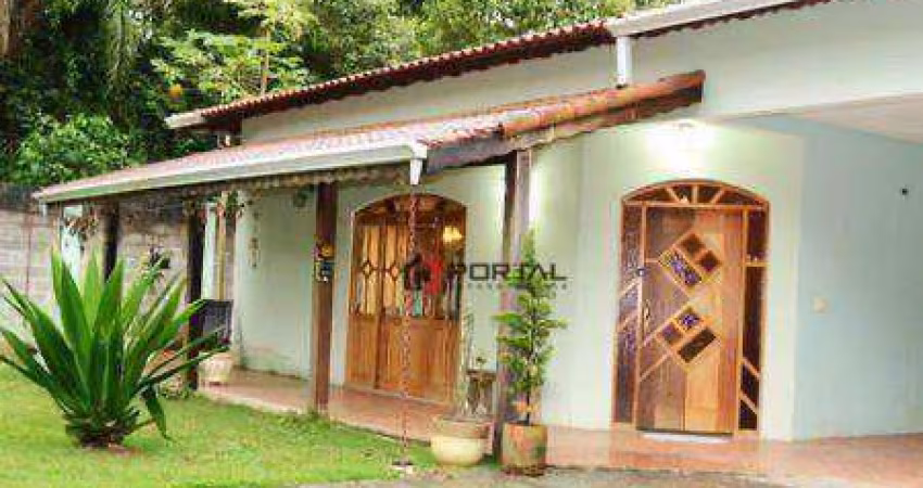Casa com 3 dormitórios à venda, 325 m² por R$ 930.000,00 - Cotia - Cotia/SP