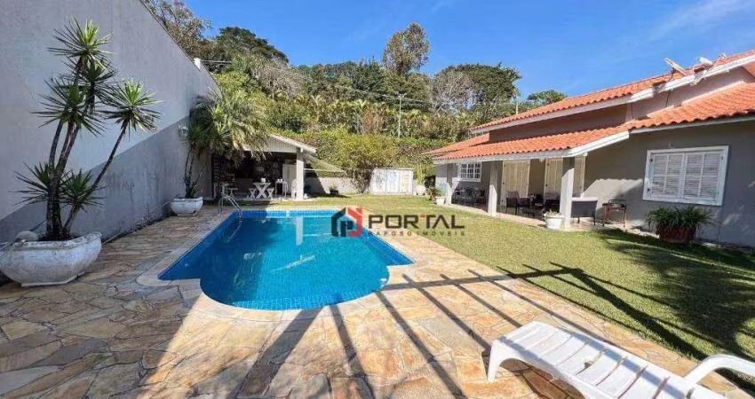 Casa com 4 dormitórios à venda, 270 m² por R$ 1.400.000,00 - Granja Viana - Cotia/SP