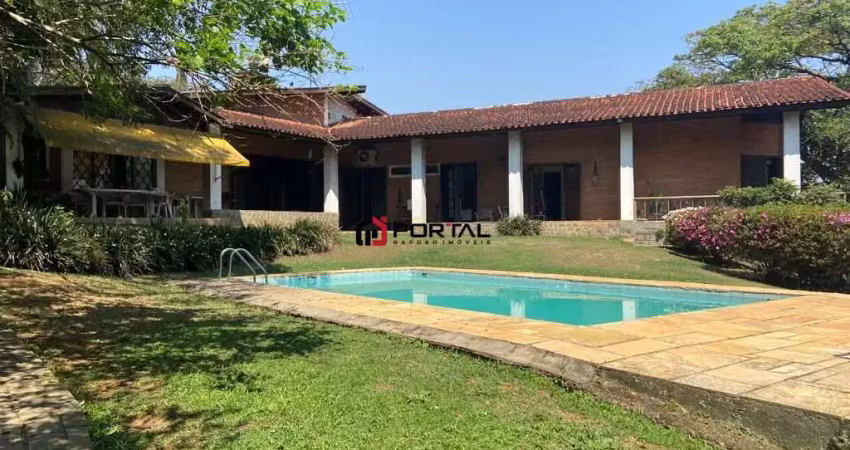 Casa com 5 quartos à venda na São Jorge, 1, Vila Santo Antônio, Cotia