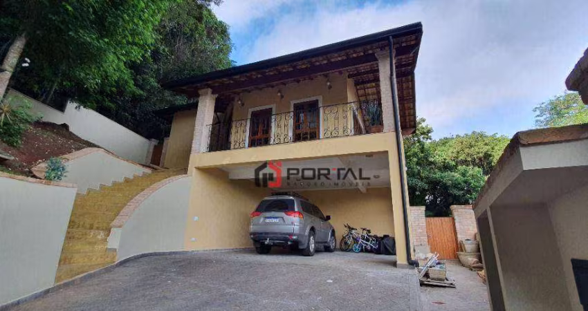 Casa com 5 dormitórios à venda, 400 m² por R$ 2.300.000,00 - Granja Viana - Carapicuíba/SP