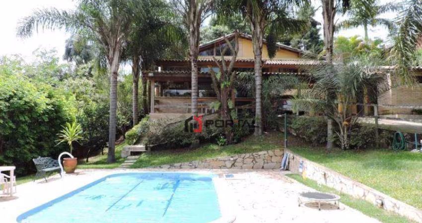 Casa com 5 dormitórios à venda, 530 m² por R$ 1.690.000,00 - Granja Viana - Carapicuíba/SP