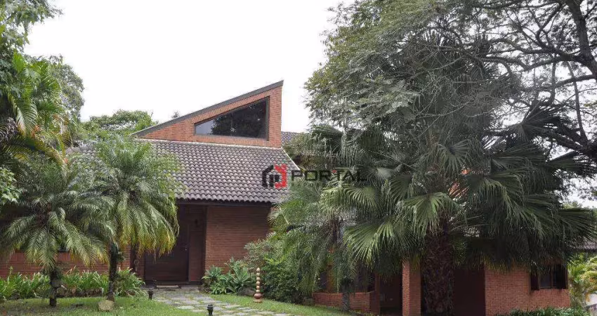 Casa com 4 dormitórios à venda, 540 m² por R$ 1.950.000,00 - Granja Viana - Jandira/SP