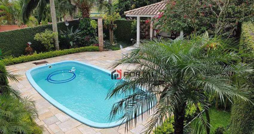 Casa com 3 dormitórios à venda, 300 m² por R$ 1.870.000,00 - Granja Viana - Cotia/SP
