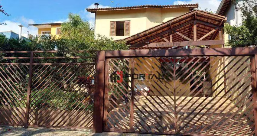 Casa com 3 dormitórios à venda, 182 m² por R$ 1.199.900,00 - Granja Viana - Carapicuíba/SP