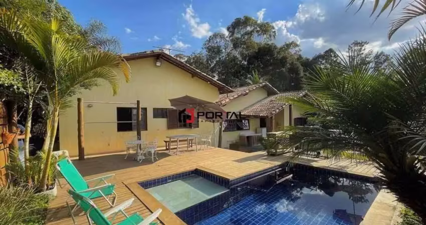 Casa em condomínio fechado com 4 quartos à venda na Estrada dos Pinheiros, 745, Chácara dos Junqueiras, Carapicuíba