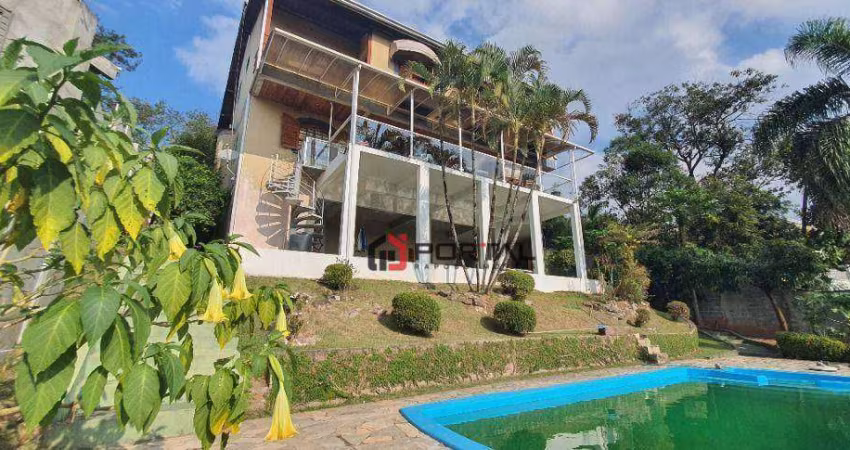 Casa com 3 dormitórios à venda, 480 m² por R$ 1.580.000,00 - Granja Viana - Carapicuíba/SP