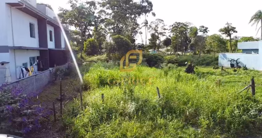 Ótimo Terreno Pronto para Construir apenas 600mts do Mar