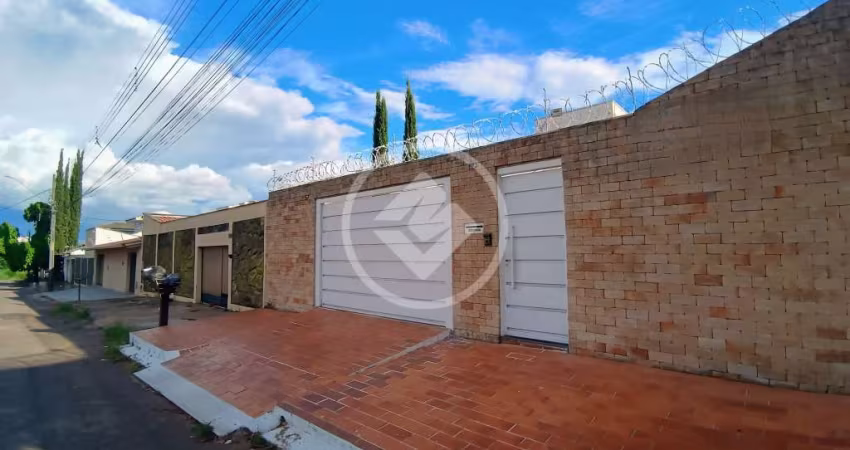 CASA SOZINHA NO LOTE codigo: 111519