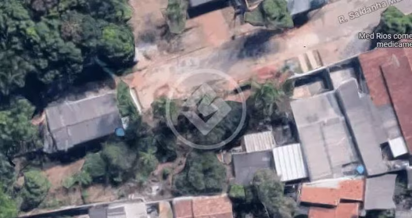 Área no Jardim Nova Era com 5 kitnets codigo: 43930