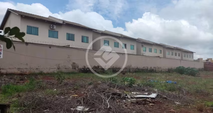 Incrível lote de 1600m2 localizado em uma das principais avenidas da região. codigo: 97169