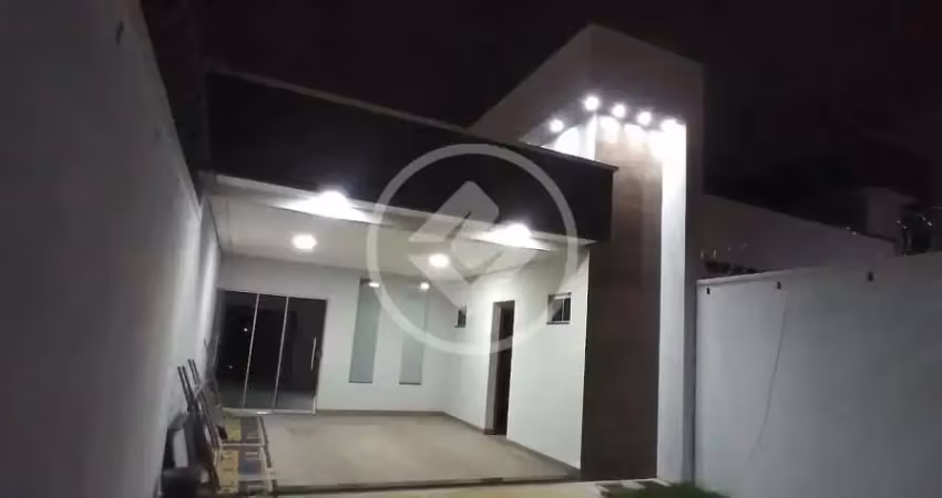 Belíssima casa de médio padrão residencial canada codigo: 138053