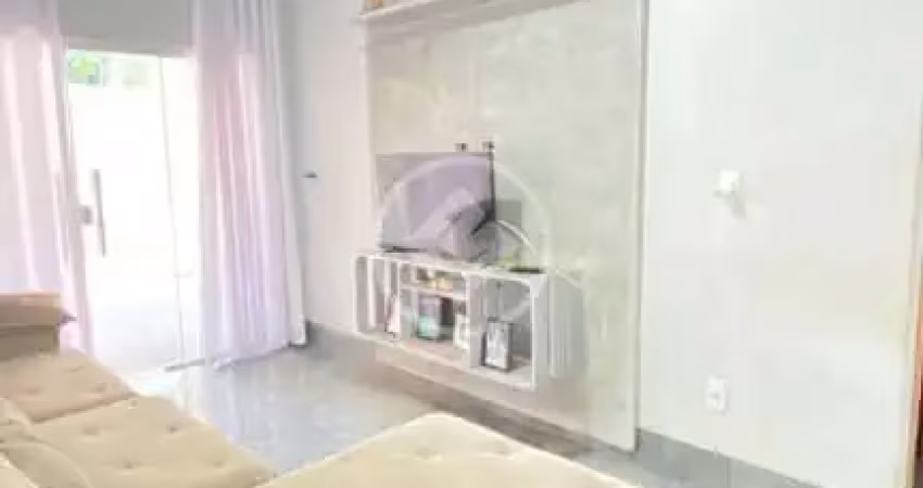 Casa com 3 quartos, sendo 1 suíte, piscina em fase de acabamento - r$650.000,00 codigo: 149955