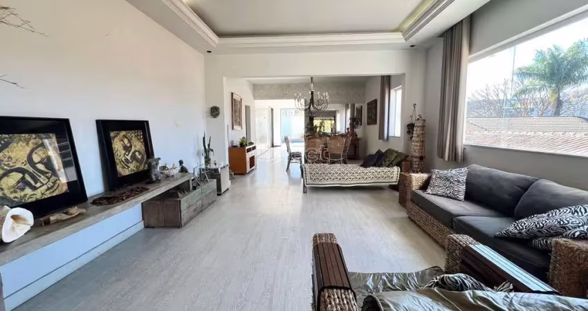 Casa com 4 quartos a venda no Bom Clima