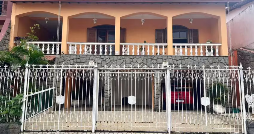 Casa com 4 quartos à venda na Rua Asterio Aleixo, Quintas das Avenidas, Juiz de Fora