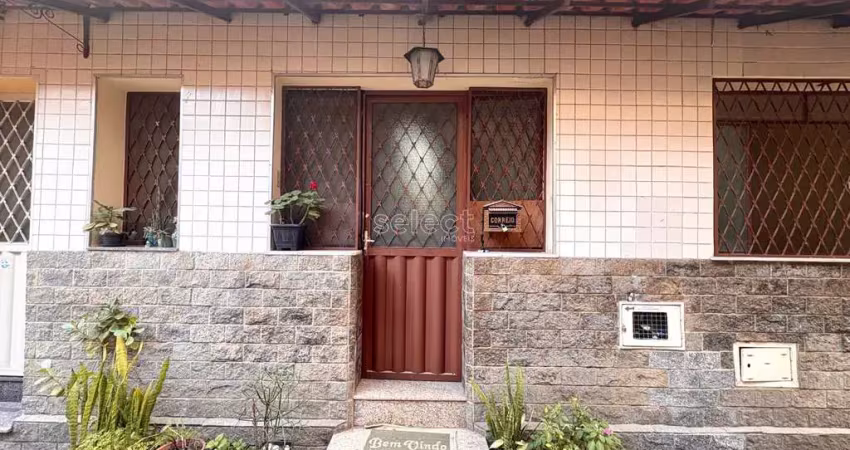 Casa em condomínio fechado com 3 quartos à venda na Rua Batista de Oliveira, Centro, Juiz de Fora