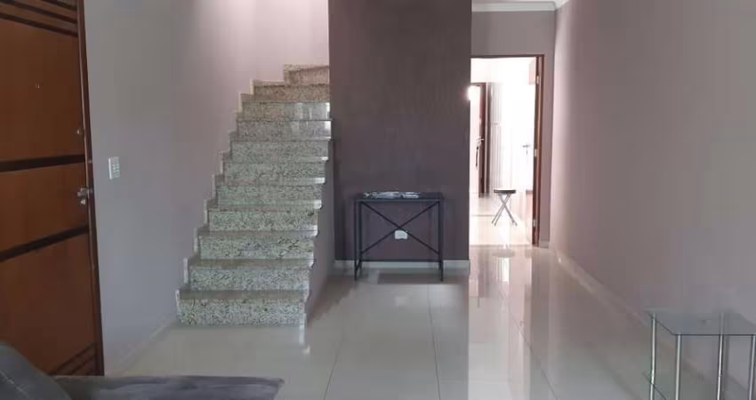 Sobrado C/ Piscina 200 m² 3 dorms. 1 suite 4 vagas Jardim do Papai - Guarulhos/S