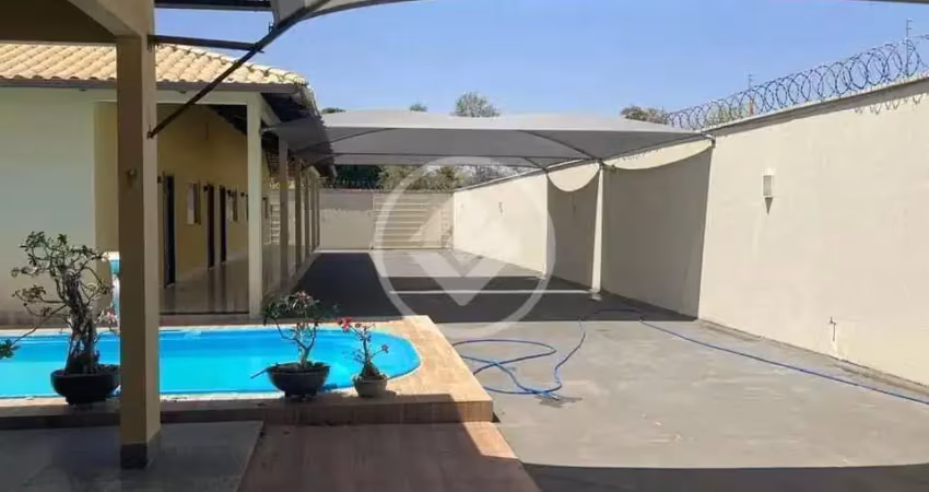 CASA EM ARUANÃ-GO 05 SUÍTES codigo: 91862