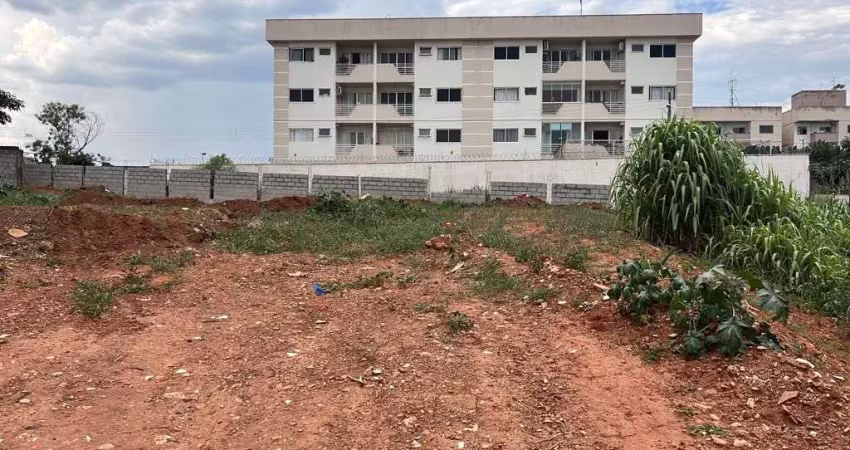 Terreno à venda na Avenida B, Chácaras São Pedro, Aparecida de Goiânia