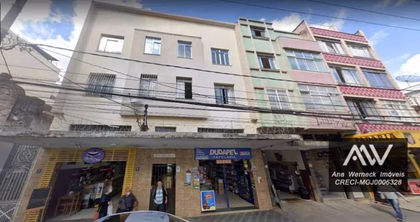 Apartamento com 2 dormitórios à venda, 68 m² por R$ 268.000,00 - Centro - Juiz de Fora/MG