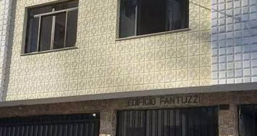 Apartamento com 3 dormitórios à venda, 74 m² por R$ 290.000 - Granbery - Juiz de Fora/MG