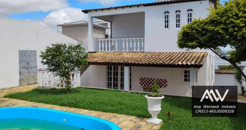 Casa com 4 dormitórios à venda, 240 m² por R$ 750.000 - Aeroporto - Juiz de Fora/MG