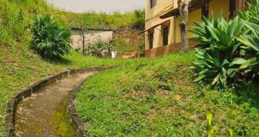 Casa com 4 dormitórios à venda, 241 m² por R$ 400.000 - Marilândia - Juiz de Fora/MG