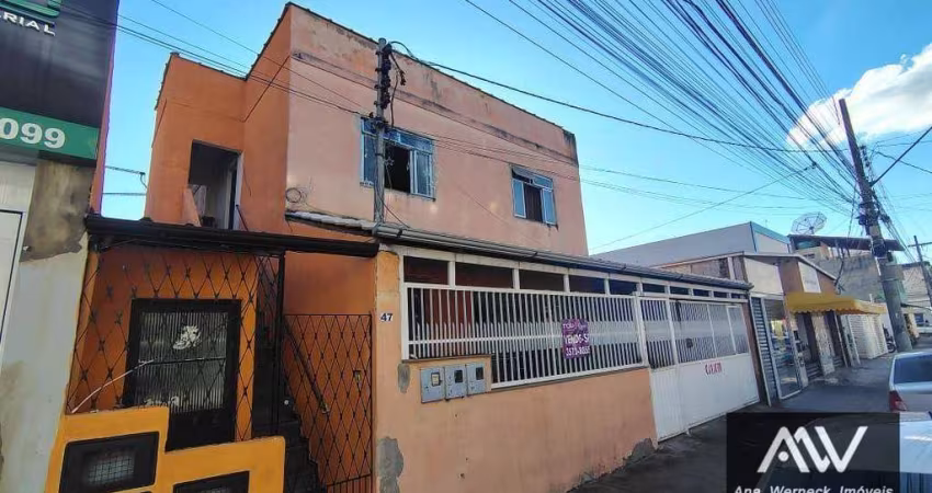 3 Casas com 8 dormitórios, no total,  à venda, 220 m² por R$ 1.300.000 - Benfica - Juiz de Fora/MG