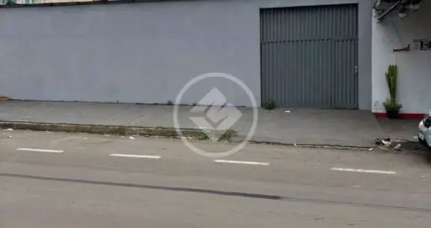 Casa a venda com lote comercial na Avenida principal codigo: 97531