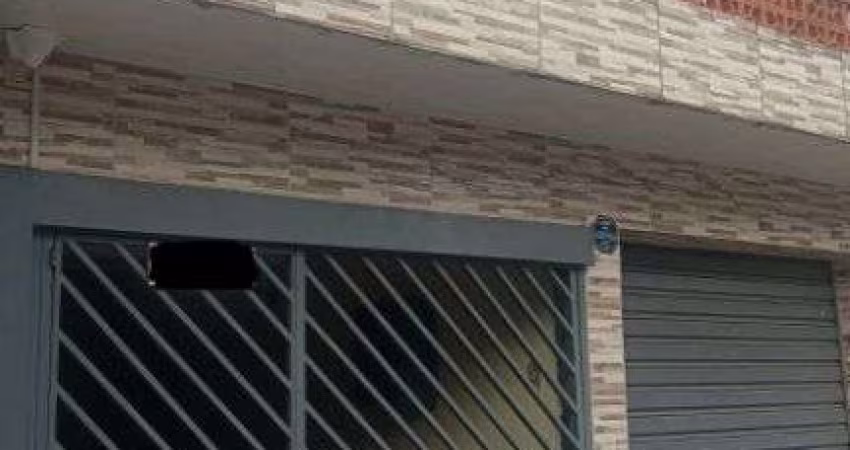 Excelente oportunidade proximo a estacao Jose Bonifacio com 3 dormitorios, 2 salas, 2 cozinhas, 2 banheiros, 2 areas de servicos, vaga de garagem, salao comercial, terraco e quintal em otimo estado de