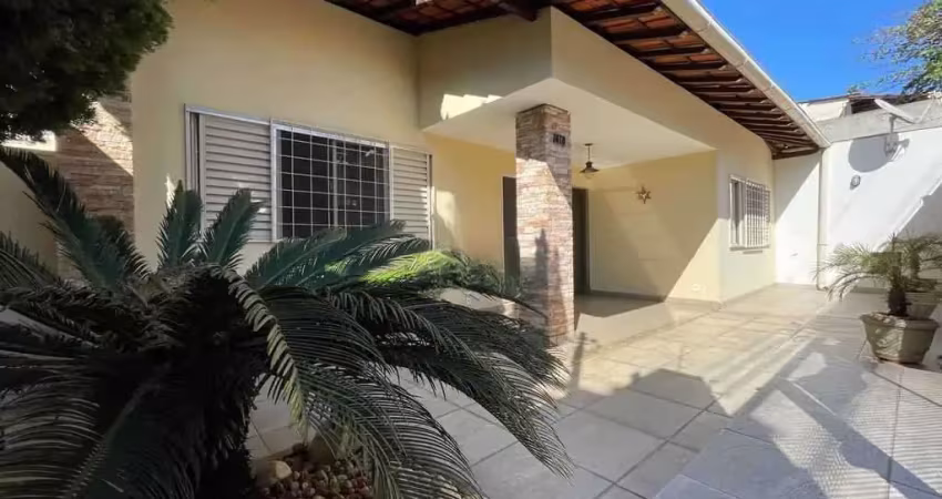 Casa com 4 quartos à venda em Belo Horizonte