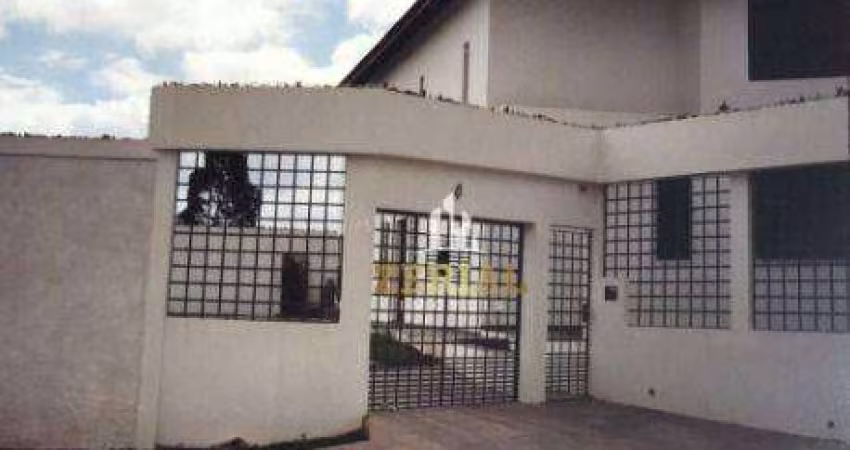 Sobrado com 4 dormitórios à venda, 348 m² por R$ 2.480.000,00 - Jardim São Caetano - São Caetano do Sul/SP