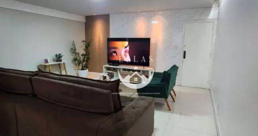ESPAÇOSO, ELEGANTE E A 1 QUADRA DA PRAIA!
