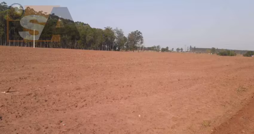 Apartamento à venda na SP-261, Jacutinga, Águas de Santa Bárbara