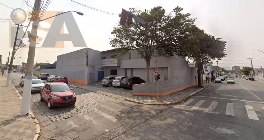 CASA COMERCIAL em Vila Figueira - Suzano, SP