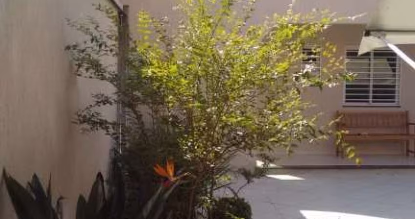 CASA RESIDENCIAL em Jardim Realce - Suzano, SP