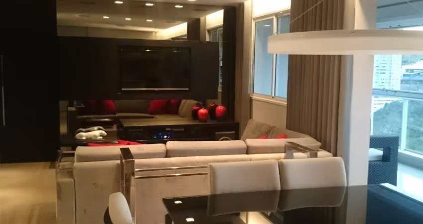 Apartamento à venda com 177m², 4 quartos e 3 vagas