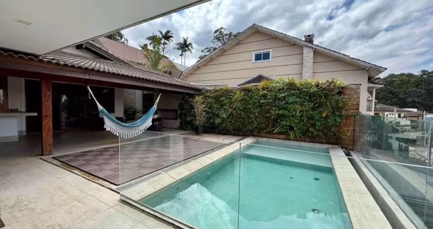 Casa com 4 quartos para alugar no Parque dos Príncipes, São Paulo 