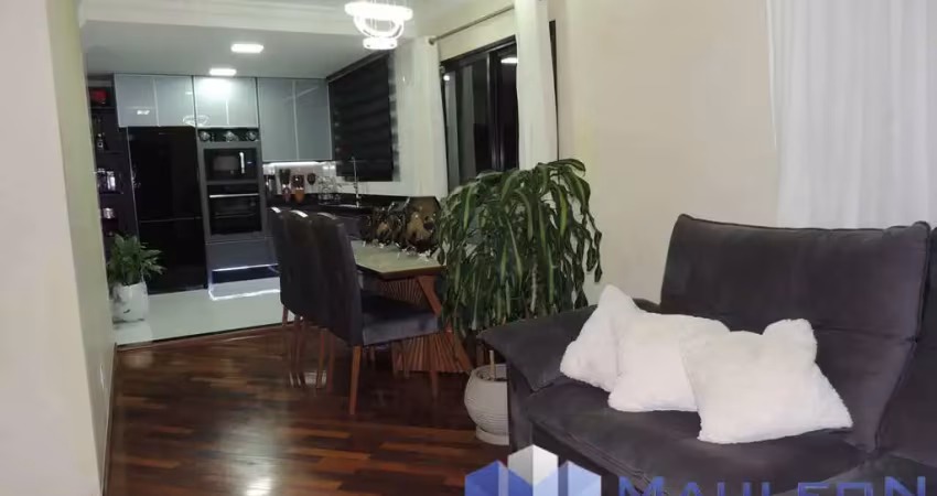Lindíssimo apto, totalmente reformado, com linda vista para o ceret.