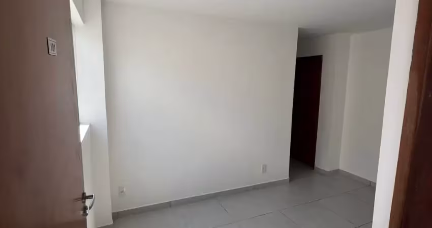 Excelente oportunidade em mangabeira,  apartamento térreo com área privativa e excelente localização!
