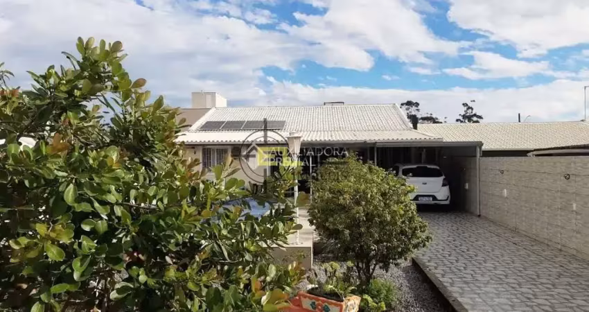 Casa à venda, na praia do sonho, semi-mobiliada, de 3 dormitórios e piscina na enseada de brito, em