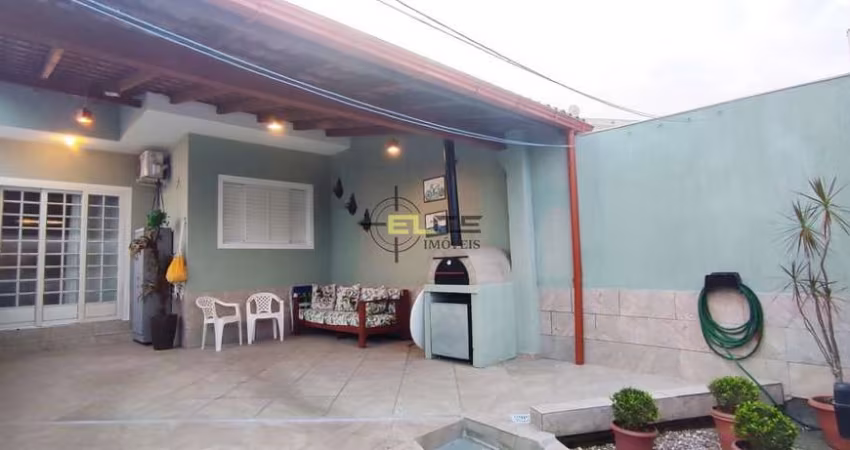 Casa geminada à venda, de 2 dormitórios (1 suíte), com forno de pizza a lenha no Bela Vista, em Pal